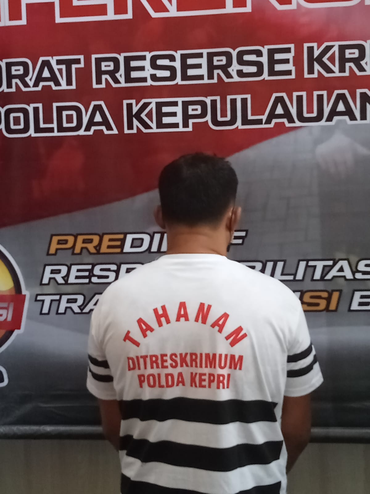 Dir Reskrimum Polda Kepri Gelar Konferensi Pers Ungkap Pelaku Tindak Pidana Pekerja Migran Indonesia Non Prosedural