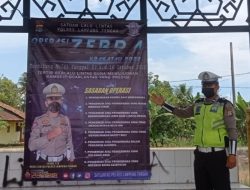 Dalam Operasi Zebra Krakatau 2022, Sat Lantas Polres Lampung Tengah mengedepankan kegiatan edukatif, persuasif dan humanis, didukung penegakkan hukum atau teguran simpatik dengan membagikan stiker