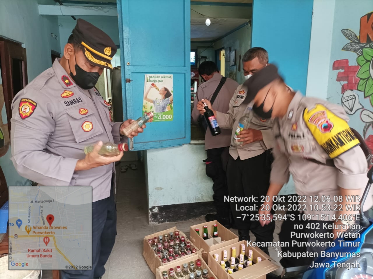 Cegah Penyakit Masyarakat, Polsek Purwokerto Timur Banyumas Amankan Puluhan Botol Miras