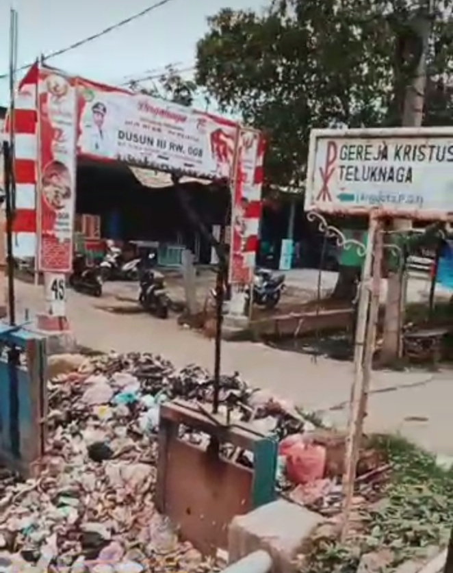 Prihatin ! Danau di Kecamatan Teluknaga Menjadi Tempat Pembuangan Sampah