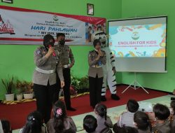 Satlantas Polres Lumajang Gelar English day For Kids di TK Bhayangkari 23