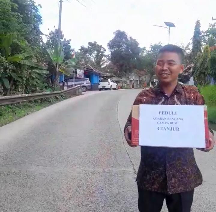 Kampung Ciruji Berpartisipasi Untuk Memberikan Bantuan Korban Di Cianjur