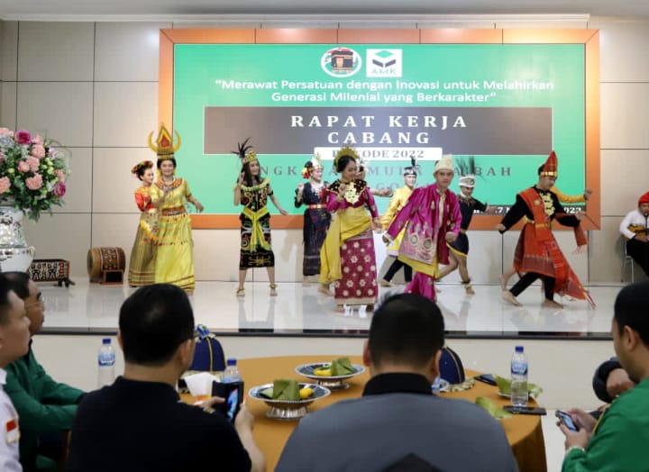 Rakercab Angkatan Muda Kabah Kabupaten Gowa di Sambut Meriah Dengan Tarian Nusantara