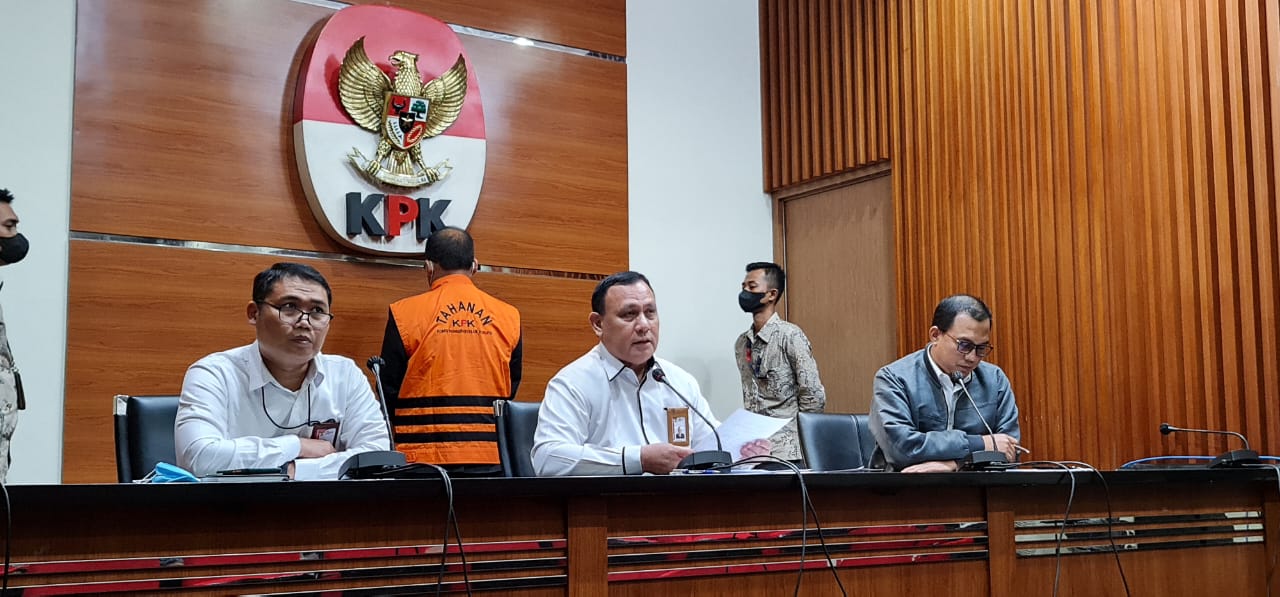 Ketua KPK H. Firli Bahuri ; Cukup Alat Bukti, Hakim Yustisial MA Edy Wibowo Jadi Tersangka dan Ditahan
