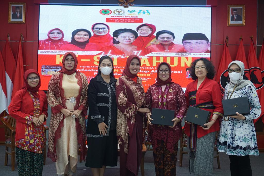 Komite Muda Perempuan Indonesia Menyelenggarakan Kegiatan Hari Ibu di Gedung DPR RI