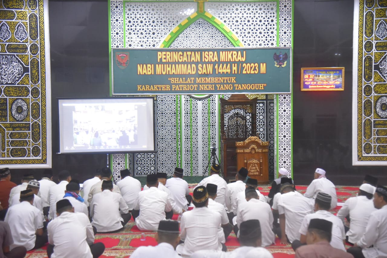 Kapolda Lampung Ikuti Istigosah Kubra Memperingati Isra Mi'raj Nabi Muhammad Saw 1444 H
