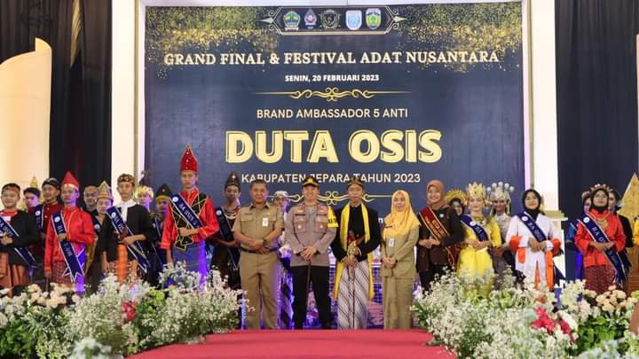 Kapolres Jepara Hadiri Grand Final dan Festival Adat Nusantara Brand Ambassador 5 Anti Duta OSIS Jepara Tahun 2023