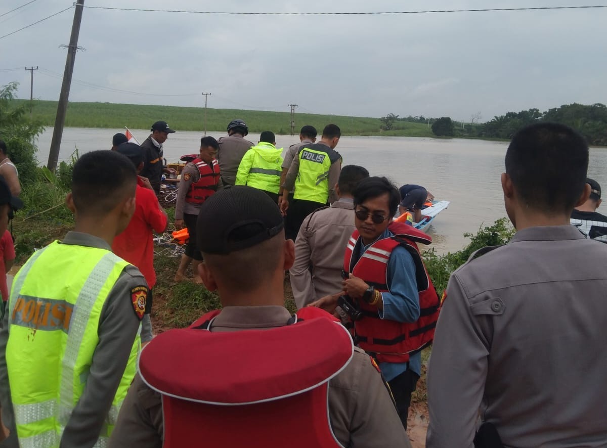 Tim Sar Gabungan Berhasil Menemukan Jasad Edi Susilo Korban Banjir