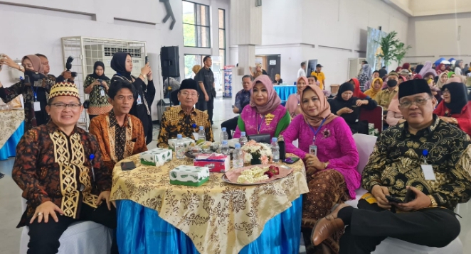 Usung Tema : "Angkon Kemuarian Demi Kejayaan Pesisir Barat Lampung" Masyarakat Pesisir Barat Perantau Gelar Acara Halal Bihalal