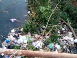 Perilaku Buruk Masyarakat Dalam Membuang Sampah Ke Sungai