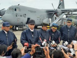 Presiden Jokowi Saksikan Penyerahan Pesawat Super Hercules
